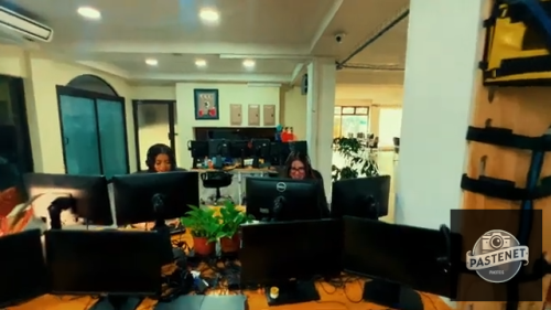 Costa-Ricas-Call-Center-Rap-Freestyle-breakdance-video-commercial.-2.png