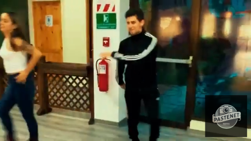 Yeik-Lawson-Rodriguez-Costa-Ricas-Call-Center-Rap-Breakdancing-commerical-2.png
